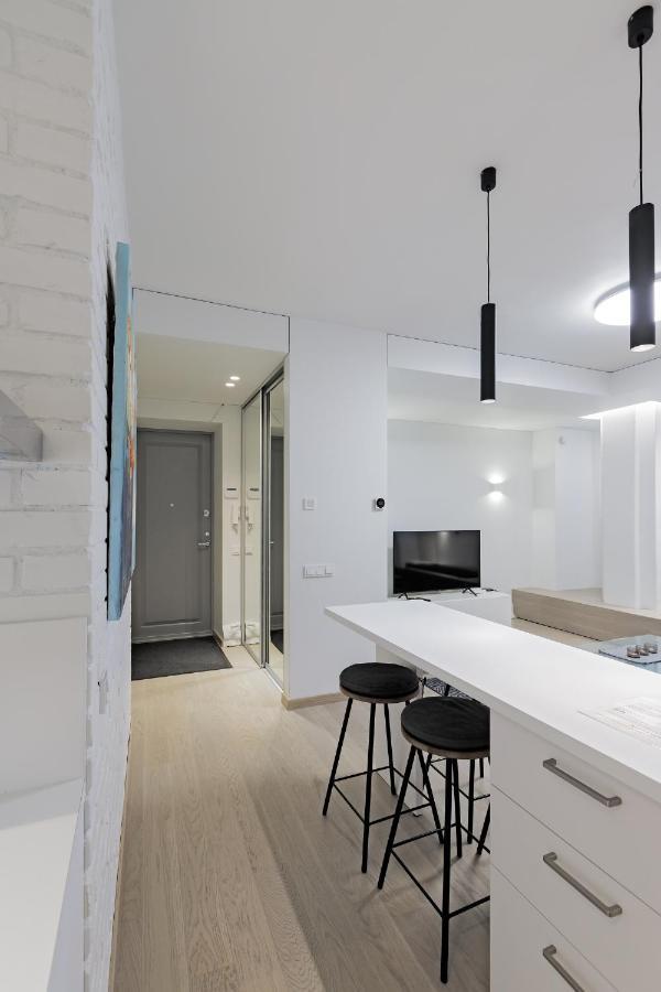 Buddha Luxury Apartment Kaunas City Centre Luaran gambar