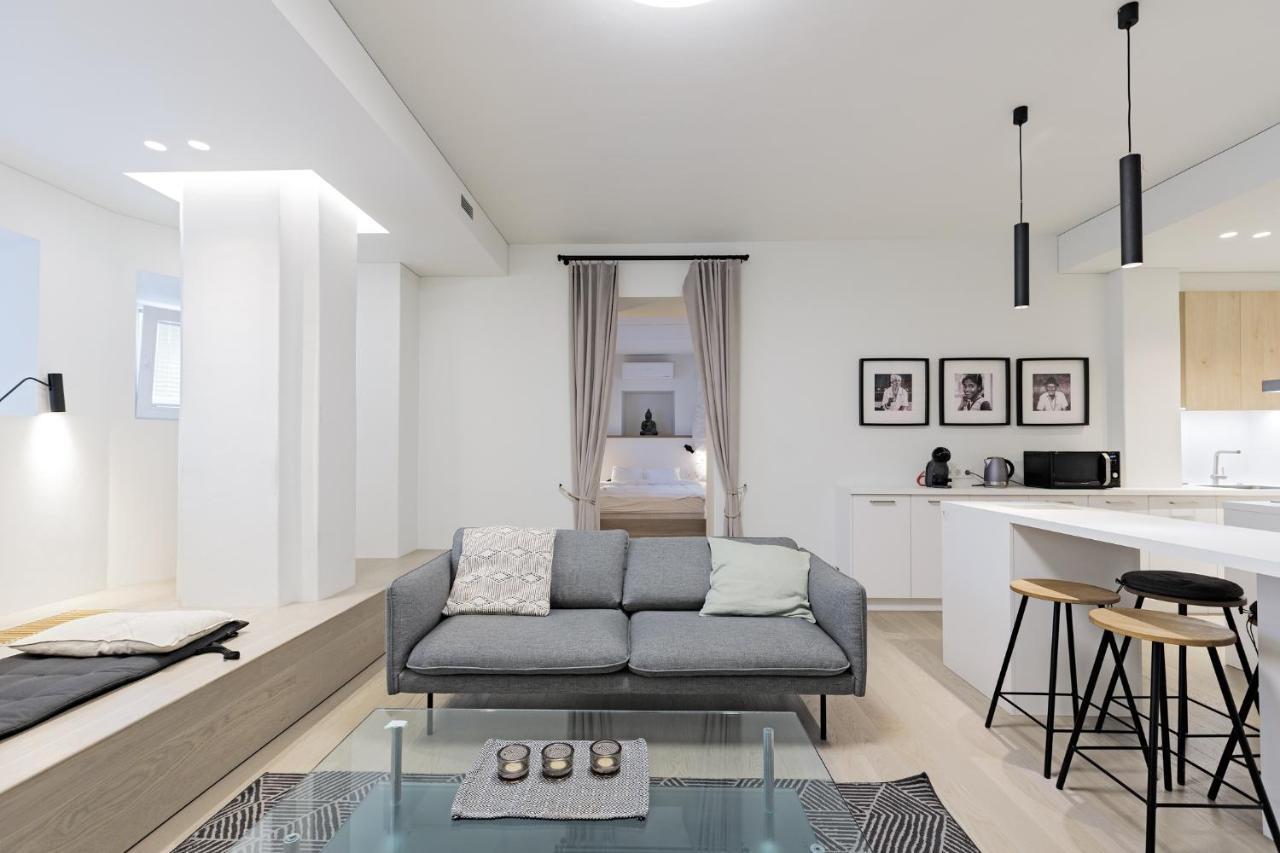 Buddha Luxury Apartment Kaunas City Centre Luaran gambar